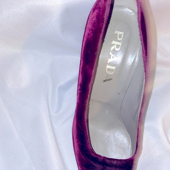 Prada Velvet Pumps - Picture 12 of 12